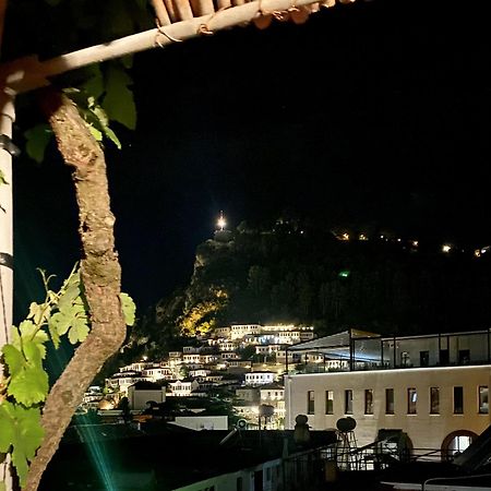 Flat In Berat'S Center Apartment Exterior photo
